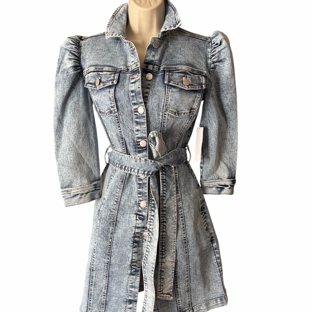 VENUS Denim Button-Up Dress with Belt - US 4